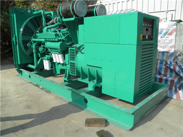 绥滨发电车出租-柴油发电机散热器怎样散热