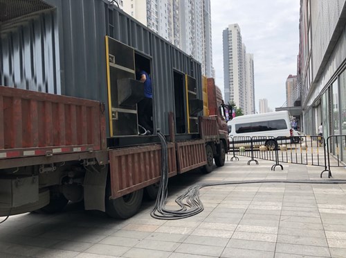 绥滨冷却液不足的情况下如何检查柴油发电机组？